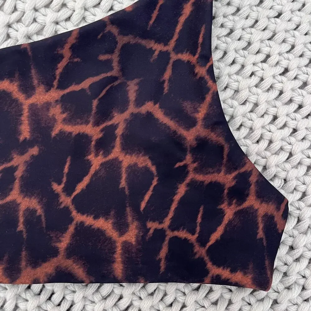 Skatie• ‘Ellis’ Bikini Top in RAFA Giraffe